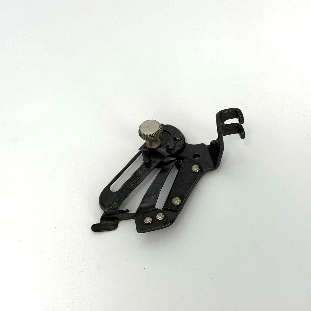 VTG 40/60s Singer Buttonholer Attachment 35931 USA Low Shank Sewing Machine Part